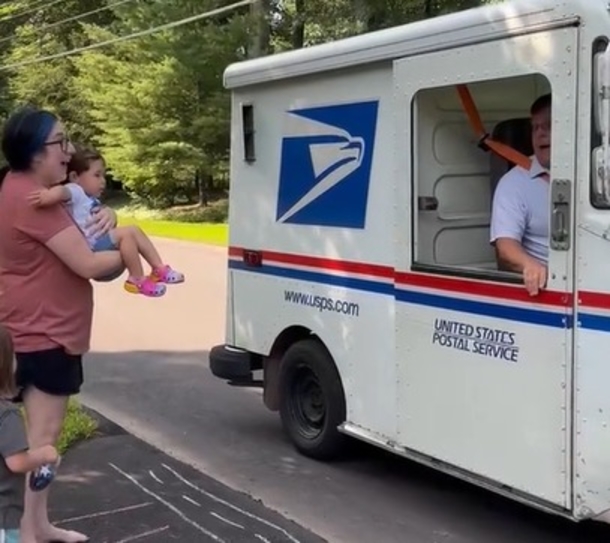 2-Year-Old Gets The Coolest Birthday Surprise From Mailman, Dubs Him “Honorary Letter Carrier.” - picture 4