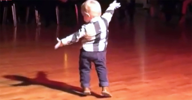 2-Year-Old Hears Elvis Classic During Party, Now Watch As He Turns Around And Mesmerizes You - picture 2
