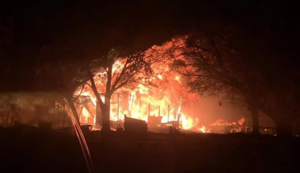 2-Year-Old’s Dire Warning Saves His Family From A Fire Just In the Nick of Time - “Mama, Hot!” - picture 3