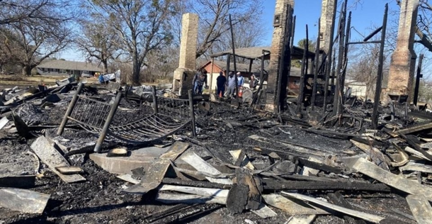 2-Year-Old’s Dire Warning Saves His Family From A Fire Just In the Nick of Time - “Mama, Hot!” - picture 5