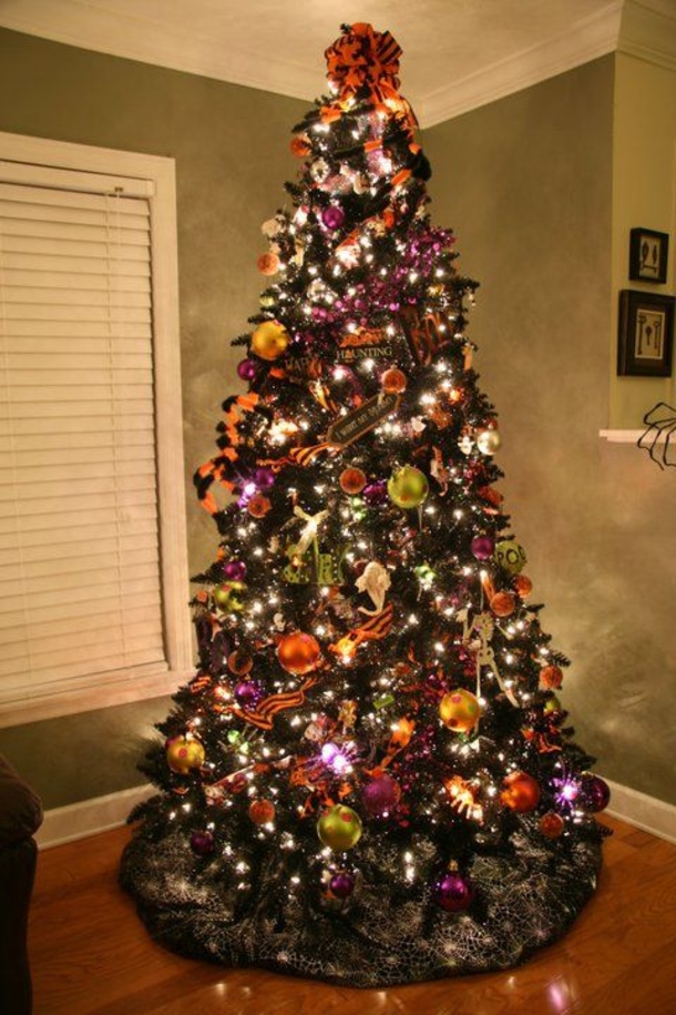 20 Decorated Halloween Trees - picture 3