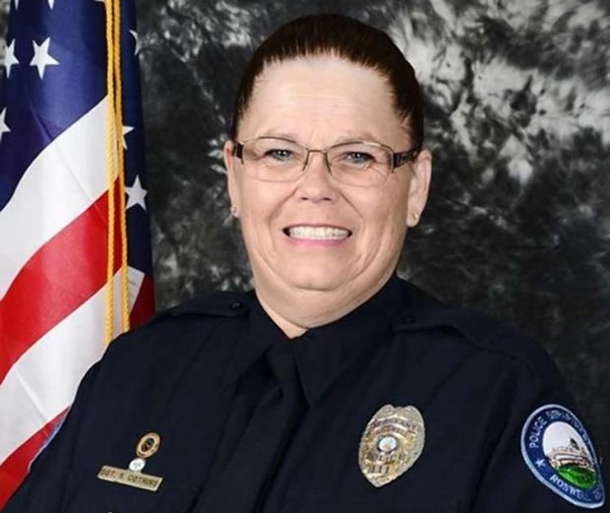 20-Year Veteran Female Cop Fired After Man Complains About What's In Her Yard - picture 2