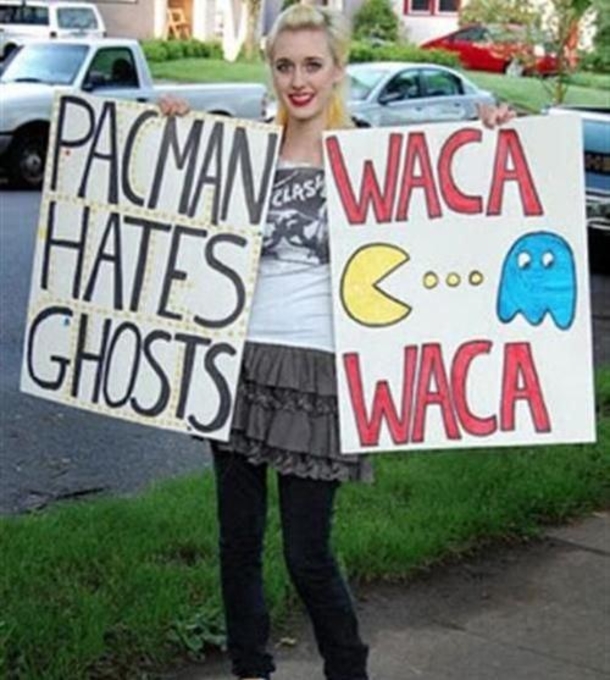 23 Protest Signs That Definitely Got Our Attention - picture 11
