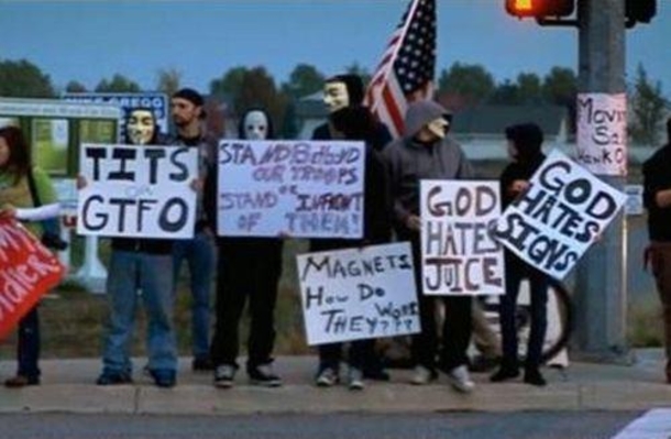 23 Protest Signs That Definitely Got Our Attention - picture 14