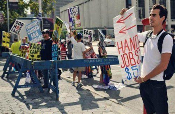 23 Protest Signs That Definitely Got Our Attention - picture 9
