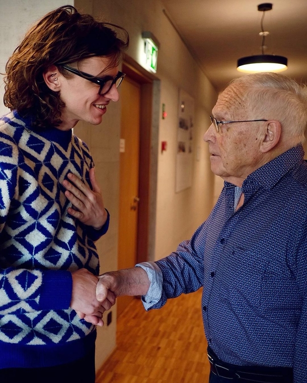 24-Year-Old Expresses His Feelings Living With Dementia Patients: “I Live With The Most Beautiful People.” - picture 4