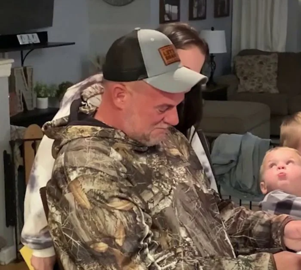 26 years after they stopped this step father from adopting his 3 step kids, they bring him a letter - picture 2