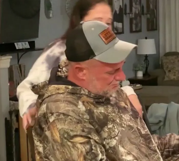 26 years after they stopped this step father from adopting his 3 step kids, they bring him a letter - picture 6