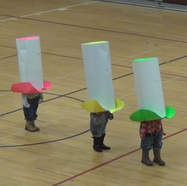 3 Girls Approach Crowd In Giant Hats, 60 Seconds Later, The Crowd Explode With Their Dance Moves - picture 3