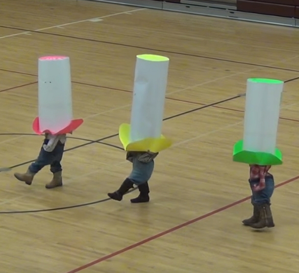 3 Girls Approach Crowd In Giant Hats, 60 Seconds Later, The Crowd Explode With Their Dance Moves - picture 6