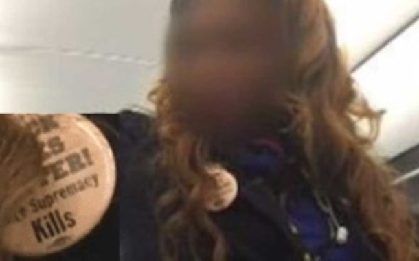 3 Words Gets Man Kicked Off Plane After He Saw Flight Attendant’s Rude Pin - picture 3