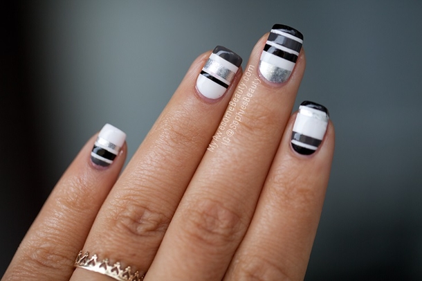 10. Unique Striped Nail Art Ideas Using Floss - wide 7