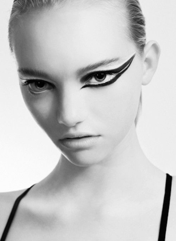 10 Winged Eyeliner Ideas And Tutorials