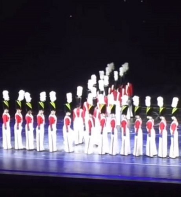 36 Toy Soldiers Form A Line On Stage. Their Next Move Made The Entire Crowd Stand In Awe - picture 5