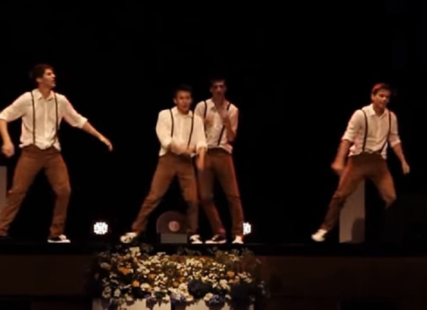 4 Young Men Dance To This 60s Song. Pay Attention To Their Epic Moves When Music Changes - picture 3