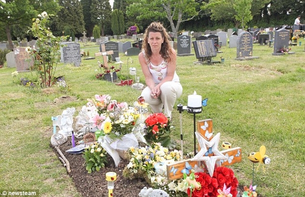 4-Year-Old's Headstone Removed Because A Single Person Complained - picture 4