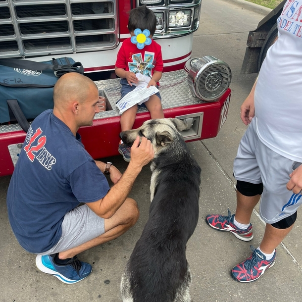 5-year-old kid with Down syndrome found with his beloved dog keeping him safe - picture 3