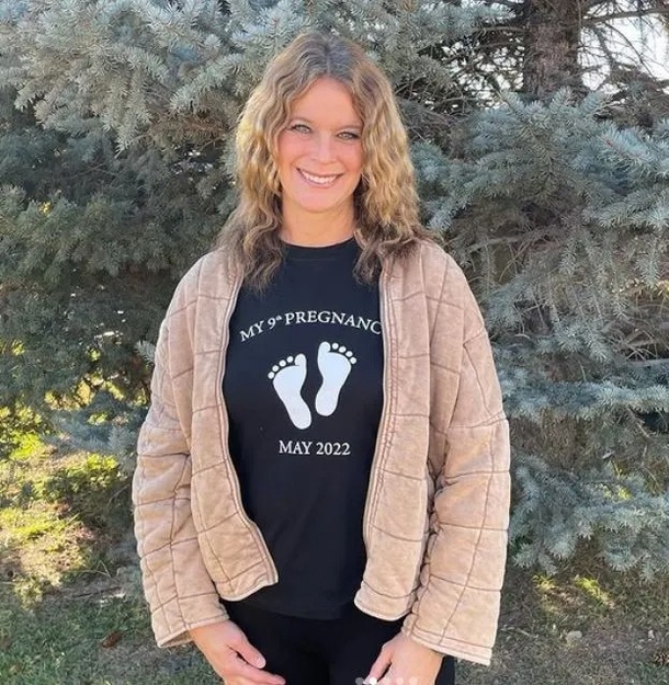 50-Year-Old Mother volunteers to be surrogate for her daughter who was struggling with infertility - picture 4