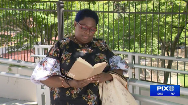 51-year-old nanny successfully earns college degree after 30 years of sacrifice - picture 2