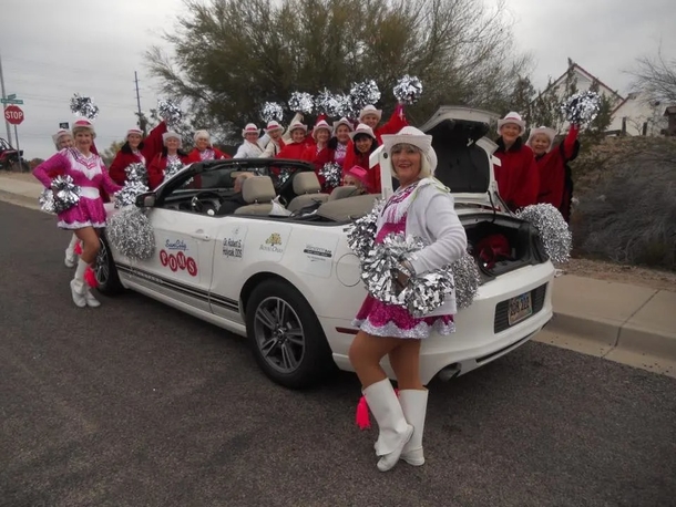 55+ Women's Cheer Squad Aims to Inspire Before They Expire, According to 81-Year-Old Member - picture 4