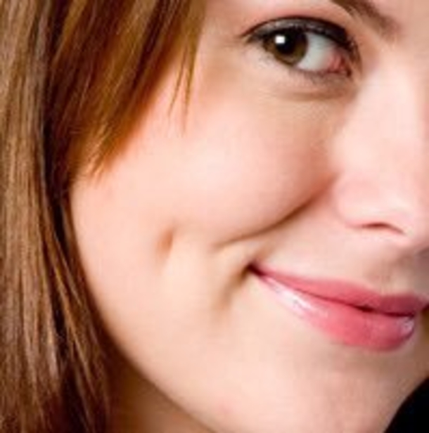 6 Reasons Why People Have Dimples On Their Cheeks - picture 3
