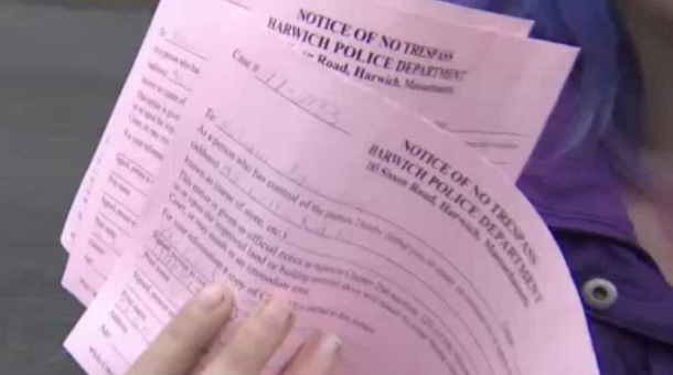 6th Grade Girl Walks To Bus Stop Alone - Hours Later, Cops Show Up At Mother's Doorstep - picture 4
