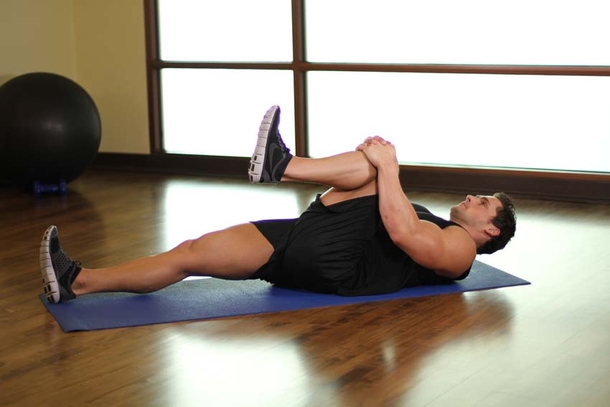 7 Easy Stretches You Can Do In 7 Minutes For Complete Lower Back Pain Relief - picture 2