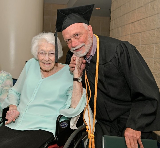 72-Year-Old Man Has Graduated College With His #1 Fan By His Side - His 99-Year-Old Mother! - picture 2