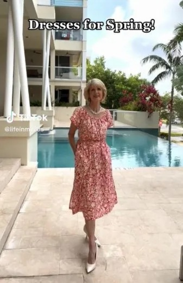 76-Year-Old Fashion Blogger Defies Stereotypes and Gains Popularity on Social Media - picture 4