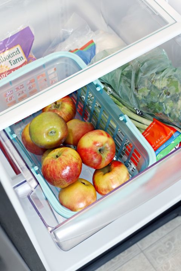 8 shocking ways to clean your refrigerator you probably wish you knew sooner - picture 7