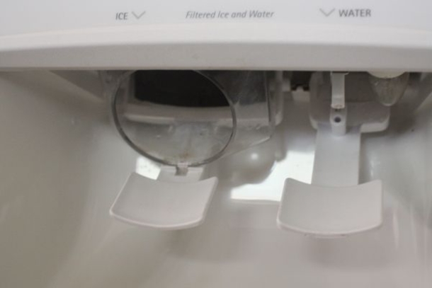 8 shocking ways to clean your refrigerator you probably wish you knew sooner - picture 8