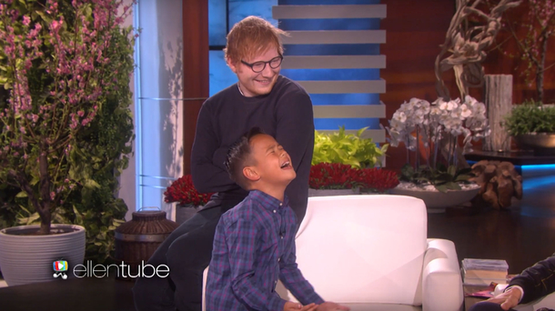 8-Yr-Old Serenades Ellen With Ed Sheeran Song, But When He Turns Around His Reaction Is Priceless. - picture 2