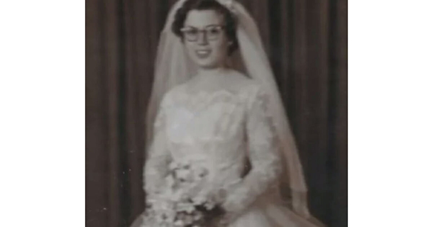 80-year-old woman celebrates her 60th marriage anniversary by fitting into her original wedding dress - picture 2