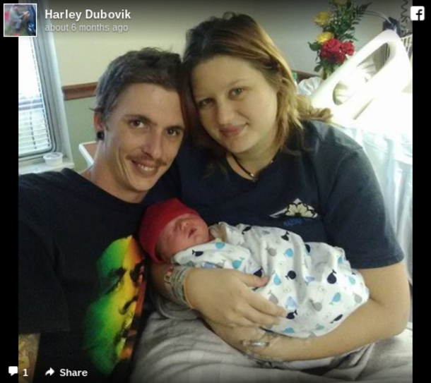A BABYSITTER THREW A CRYING, TEETHING BABY INTO PLAYPEN WHEN SHE GOT ANNOYED—THEN THE ROOM GOT QUIET - picture 2