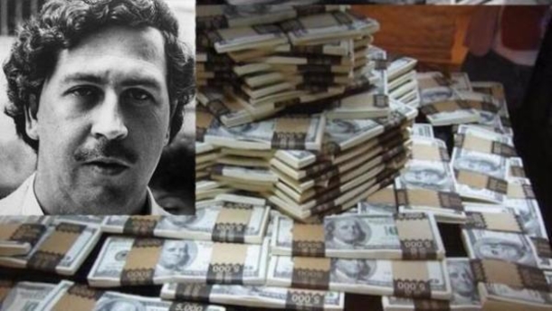 A Columbian Farmer Finds Drug Money Worth $600,000,000 Buried By Pablo Escobar - picture 5