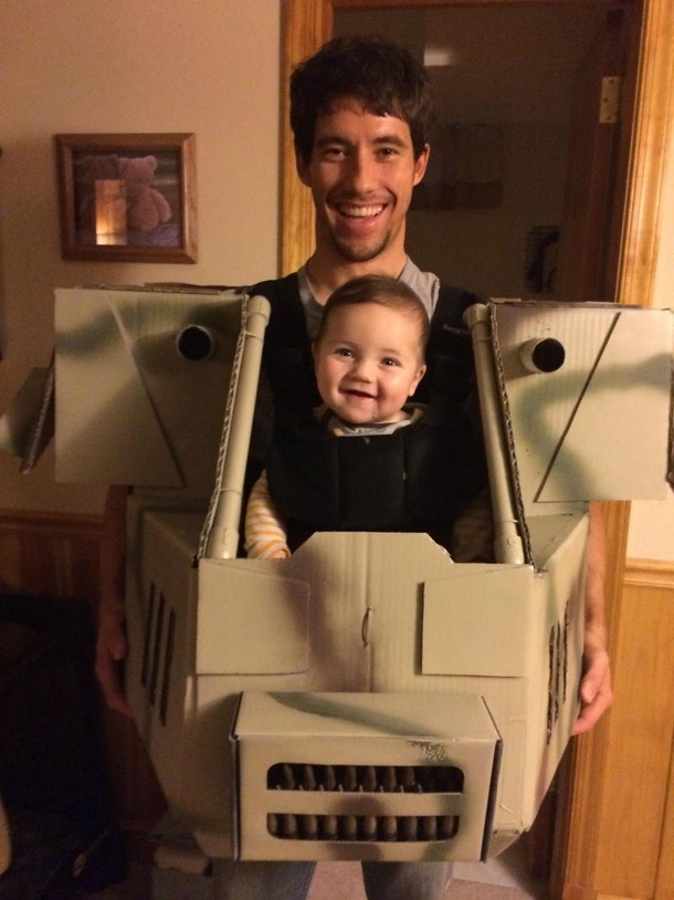 A Dad Made This Incredible Halloween Costume So He Could Carry His Baby With Him In Style - picture 4