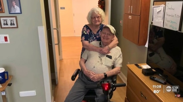 A Husband, 90, wears PPE from top to bottom to say final goodbyes to wife of almost 30 years - picture 4
