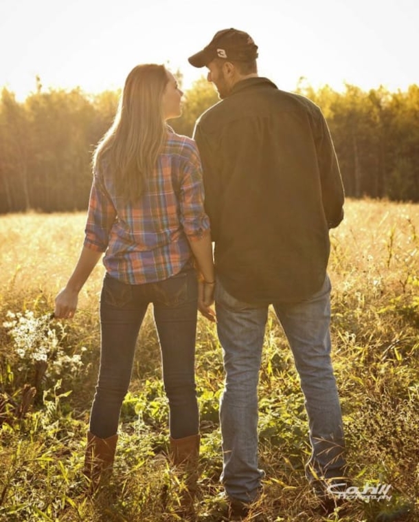 A Husband Writes Something In Dedication Of His Hardworking Wife - picture 5