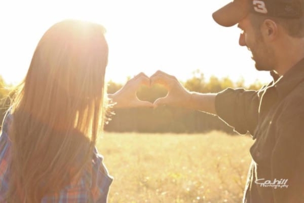 A Husband Writes Something In Dedication Of His Hardworking Wife - picture 6