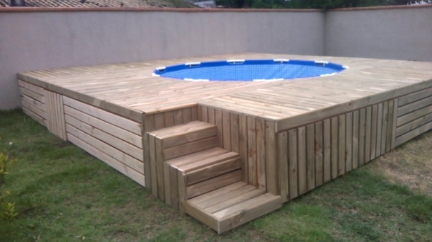 A Man Couldn't Afford An Expensive Pool, What He Builds In His Backyard Is Simply Genius! - picture 6