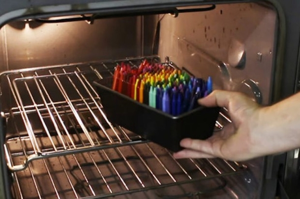 A Man Places 256 Crayons Inside Oven. The Result Is A Beautiful Work Of Art - picture 2