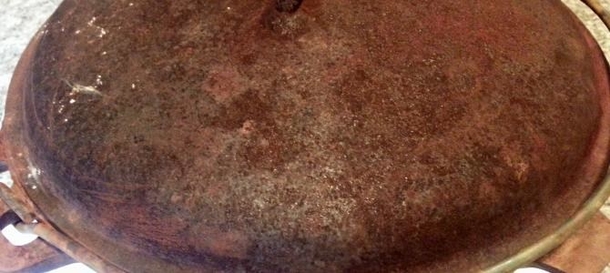 A Rusty Pot Bought For $5, Brings A Much Bigger Surprise For Its New Owner - picture 2