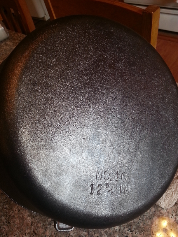 A Rusty Pot Bought For $5, Brings A Much Bigger Surprise For Its New Owner - picture 5