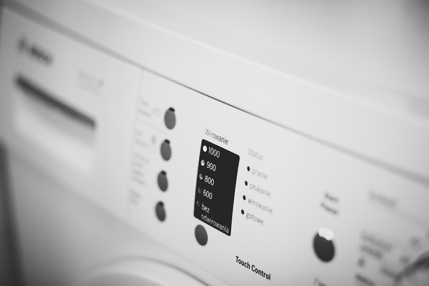 Add white vinegar to your laundry for these unexpected benefits. I never knew this! - picture 6