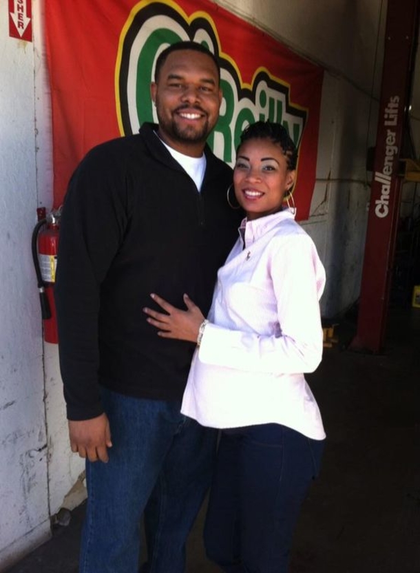 After his wife passed away giving birth, devasted single Father dedicates his life to his quadruplets - picture 6