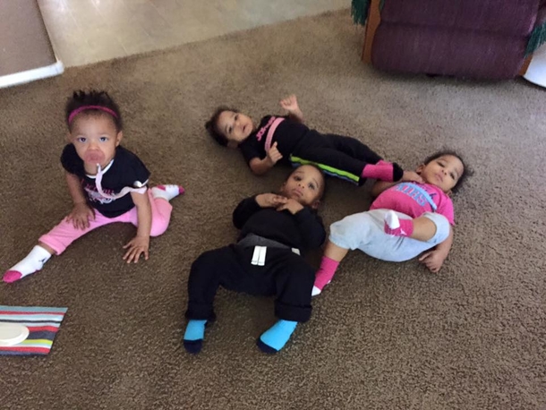 After his wife passed away giving birth, devasted single Father dedicates his life to his quadruplets - picture 8