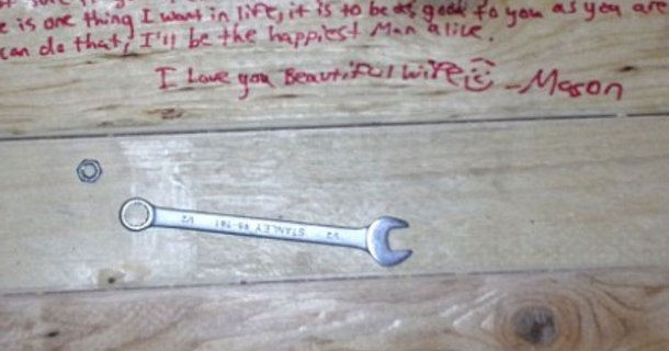 After Husband’s Death, She Was Cleaning His Workshop When She Sees Note Under Bench - picture 2