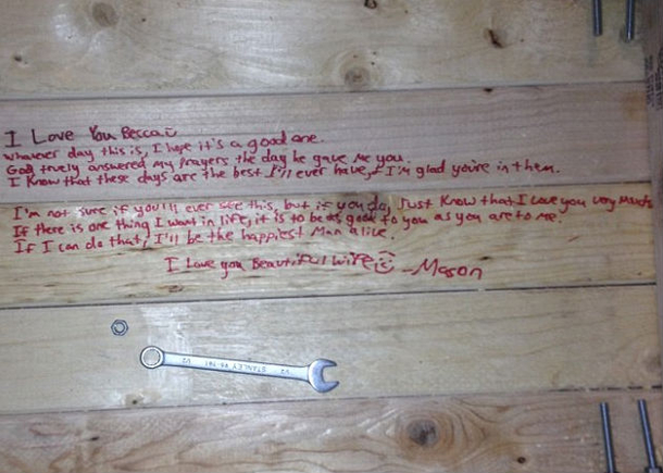 After Husband’s Death, She Was Cleaning His Workshop When She Sees Note Under Bench - picture 3