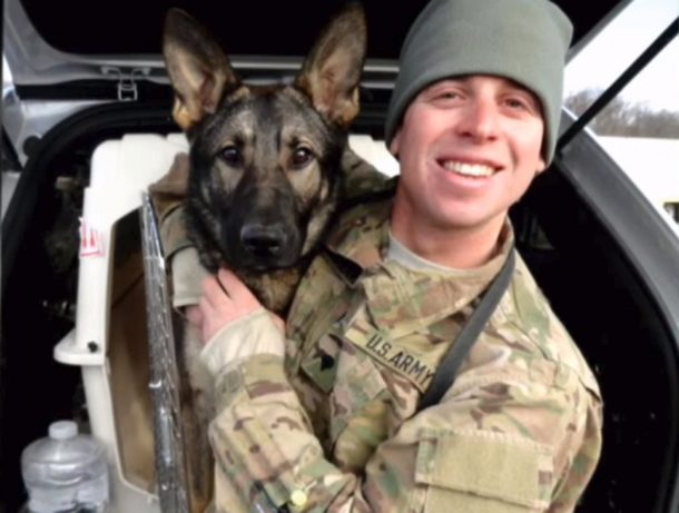 An Army Soldier And His Dog Separate For 3 Years, Once He Sees Him Running Out The Gate, It's A Heartfelt Reunion - picture 2
