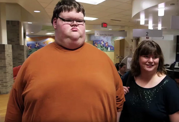 At 715 LBS, He Was Considered The World's Heavest Teen, Watch Your Jaw Drop When You See How He Looks Today - picture 5
